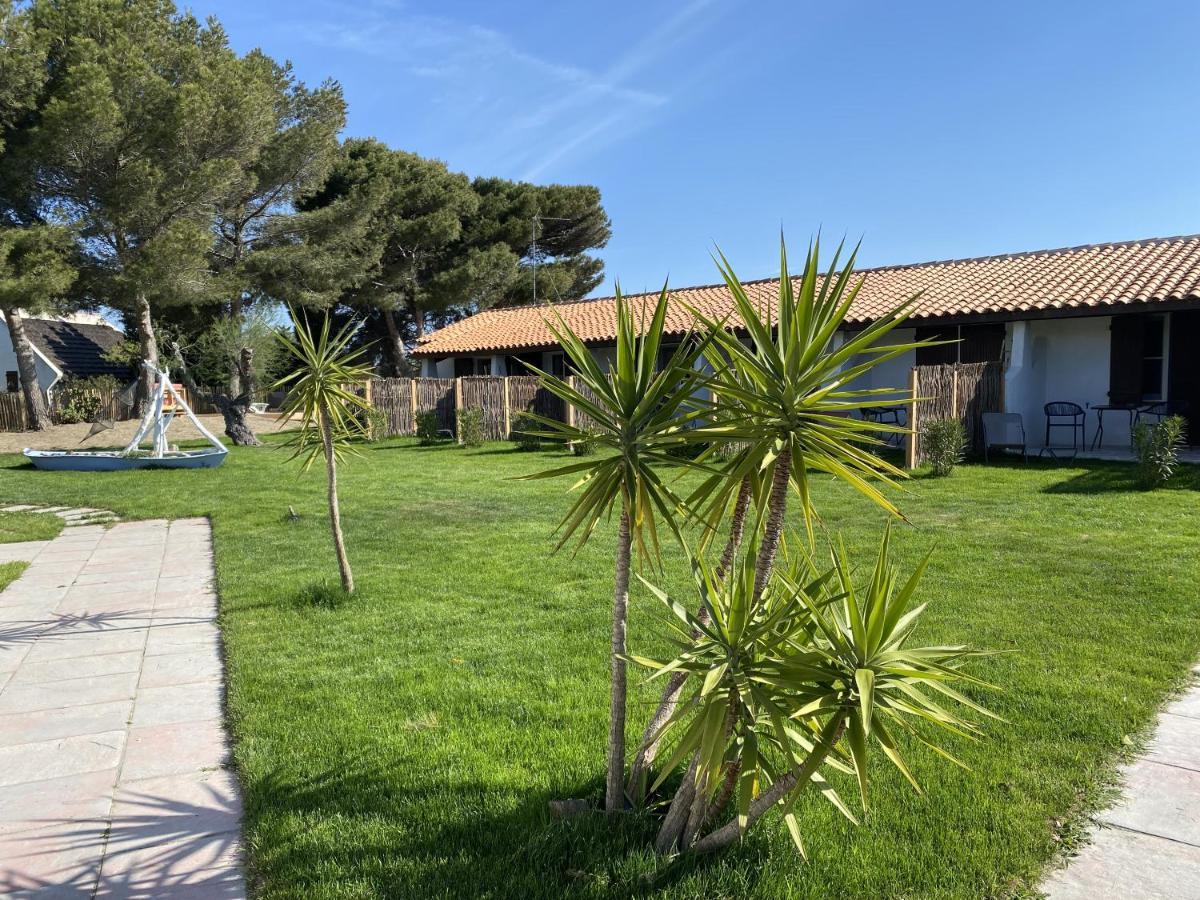 Hotel Du Pont Blanc Saintes-Maries-de-La-Mer Exterior foto